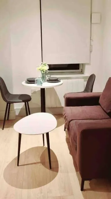 Nice Apartment Close To Ilford Station , Netflix And Wi-Fi Free