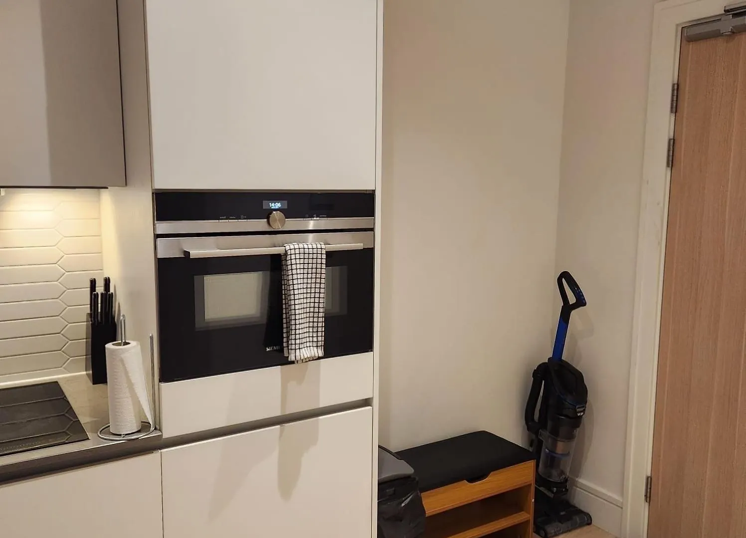 Nice Apartment Close To Ilford Station , Netflix And Wi-Fi Free